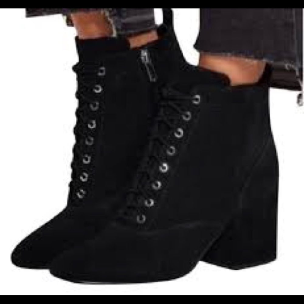 NWOT Sam Edelman lace up Tate booties